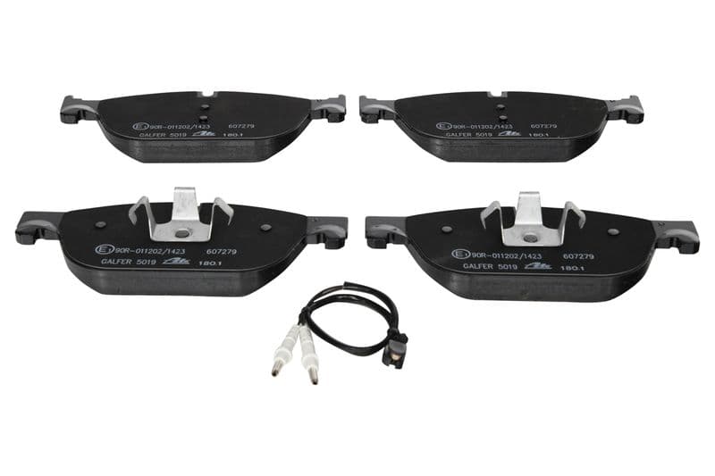 Remblokken set Voor , past: DS DS 4, DS 5  CITROEN C5 III, C6, DS4, DS5  PEUGEOT 308, 308 I, 407, 508, 508 I, RCZ 1.6-3.0D 03.04-