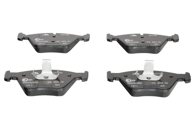 Remblokken set Voor , past: BMW 3 (E36), 3 (E46), 5 (E34), 7 (E32), Z4 (E85), Z4 (E86) 2.0-3.2 03.85-08.08