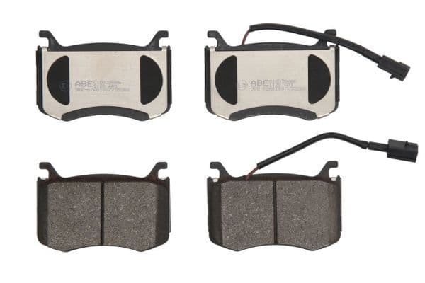 Remblokken set Voor , past: ALFA ROMEO GIULIA 2.0/2.2D 10.15-