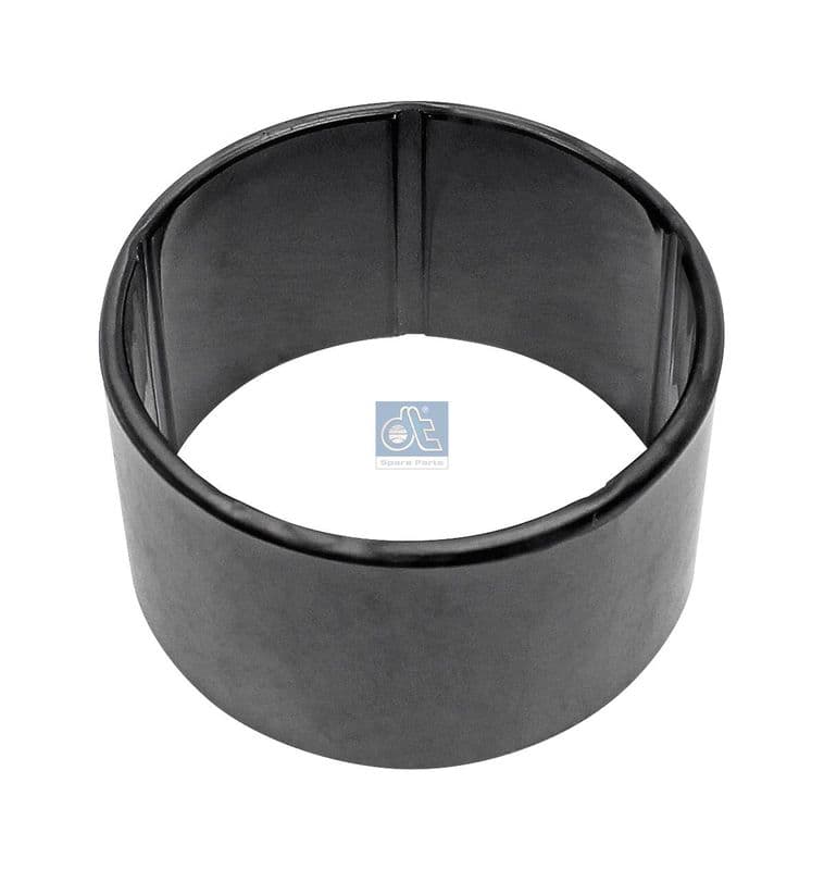 Steering knuckle pivot sleeve