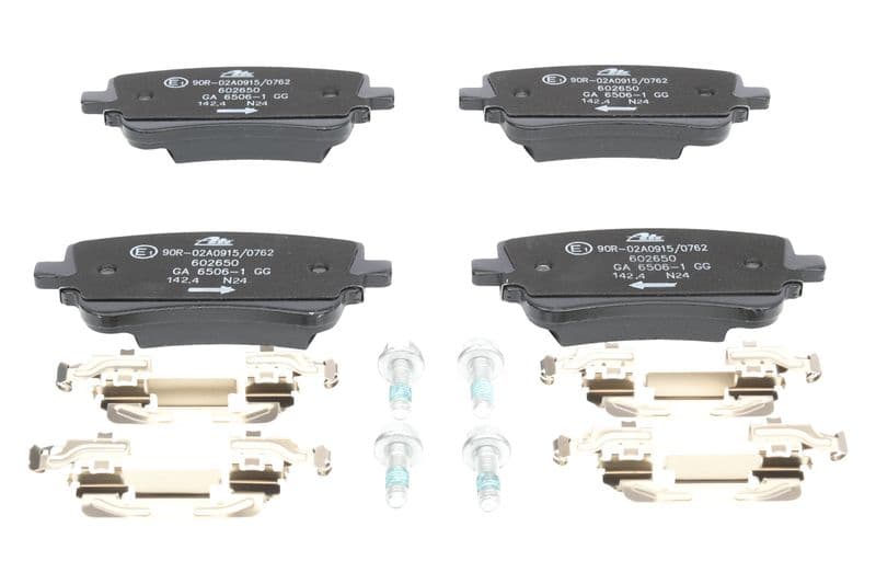 Remblokken set Achter (met extra's  met remklauw geleidingsbouten), past: AUDI A6 ALLROAD C8, A6 C8, A7, A8 D5, E-TRON, E-TRON GT, Q7, Q8, Q8 E-TRON  VW TOUAREG 2.0-Electric 01.15-