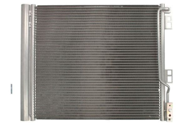 A/C condensator (met droger) past: NISSAN NV200, NV200 / EVALIA 1.5D 02.10-