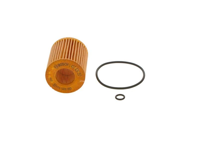 Oliefilter (met pakkingen) past: FORD GALAXY II, MONDEO III, MONDEO IV, S-MAX  MAZDA 3, 6, CX-7, MPV II 1.6-2.5 10.00-06.15