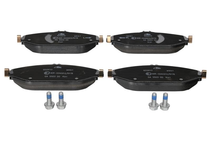 Remblokken set Voor , past: MERCEDES C (A205), C (C205), C T-MODEL (S205), C (W205), CLS (C257), E (A238), E ALL-TERRAIN (S213), E (C238), E T-MODEL (S213), E (W213) 1.5-2.2DH 12.13-