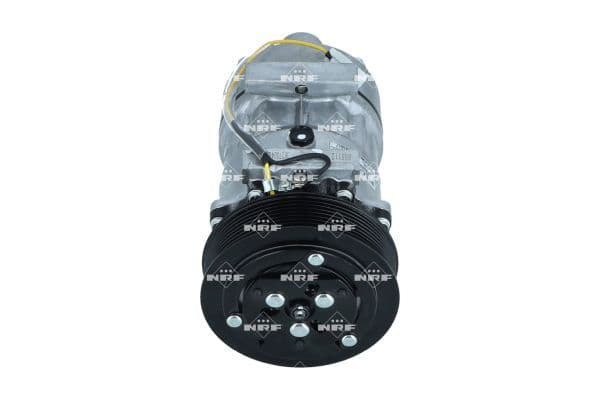 Airconditioning compressor past: RVI MAGNUM 10.04-