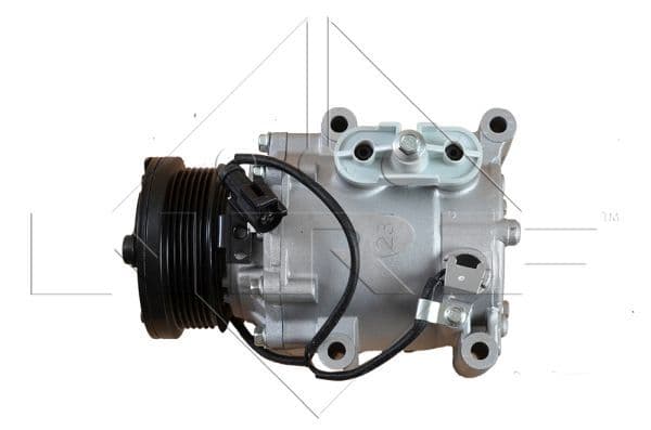 Airconditioning compressor past: FORD COUGAR, FIESTA, FIESTA IV, FIESTA V, FOCUS I, FUSION, KA, MONDEO I, MONDEO II, TOURNEO CONNECT, TRANSIT CONNECT  MAZDA 2 1.2-2.0 01.93-12.13