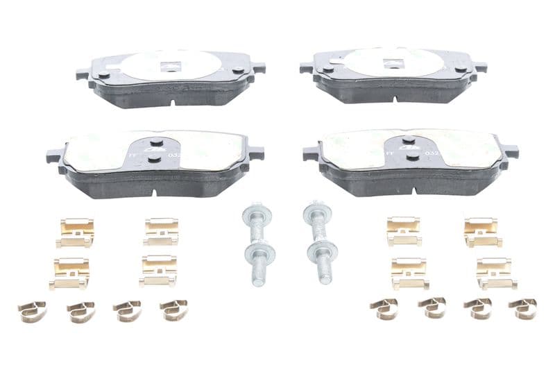 Keramische remblokken Voor (met extra's  met remklauw geleidingsbouten), past: MERCEDES A (V177), A (W177), B SPORTS TOURER (W247), CLA (C118), CLA SHOOTING BRAKE (X118) 1.3-2.0H 07.18-
