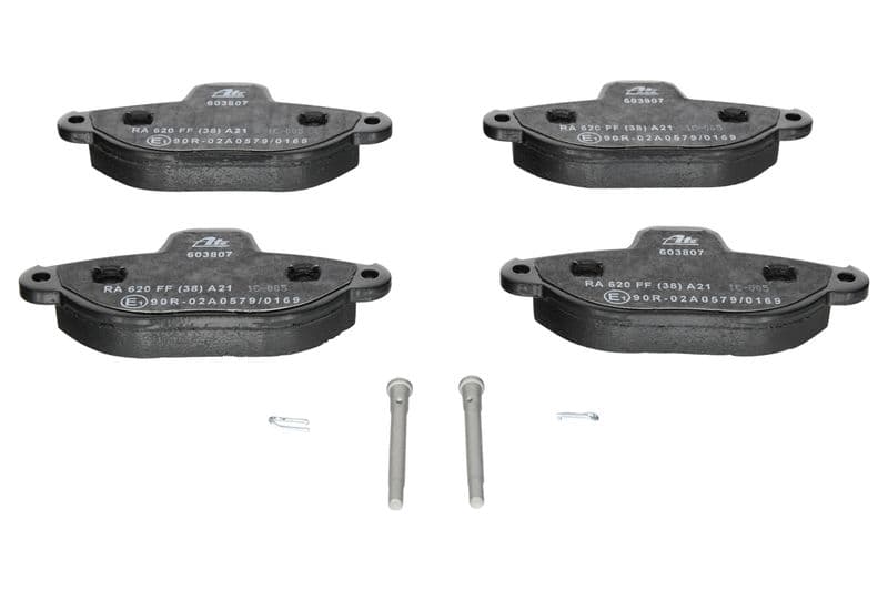 Remblokken set Voor (met extra's), past: FIAT PANDA, PUNTO, SEICENTO / 600  FORD KA 0.9-1.4 04.97-