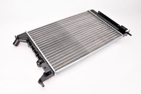 Motorradiator (automatisch) past: OPEL VECTRA B 1.6/1.8/2.0 09.95-07.03