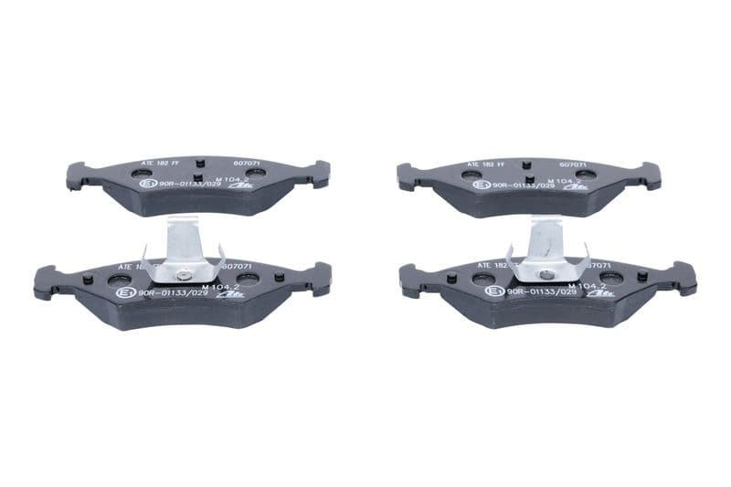 Remblokken set Voor , past: FERRARI MONDIAL  FORD ESCORT III, ESCORT III EXPRESS, ESCORT IV, ESCORT IV EXPRESS, FIESTA, FIESTA I, FIESTA II, FIESTA III, FIESTA IV, ORION I 1.0-3.2 09.80-08.03