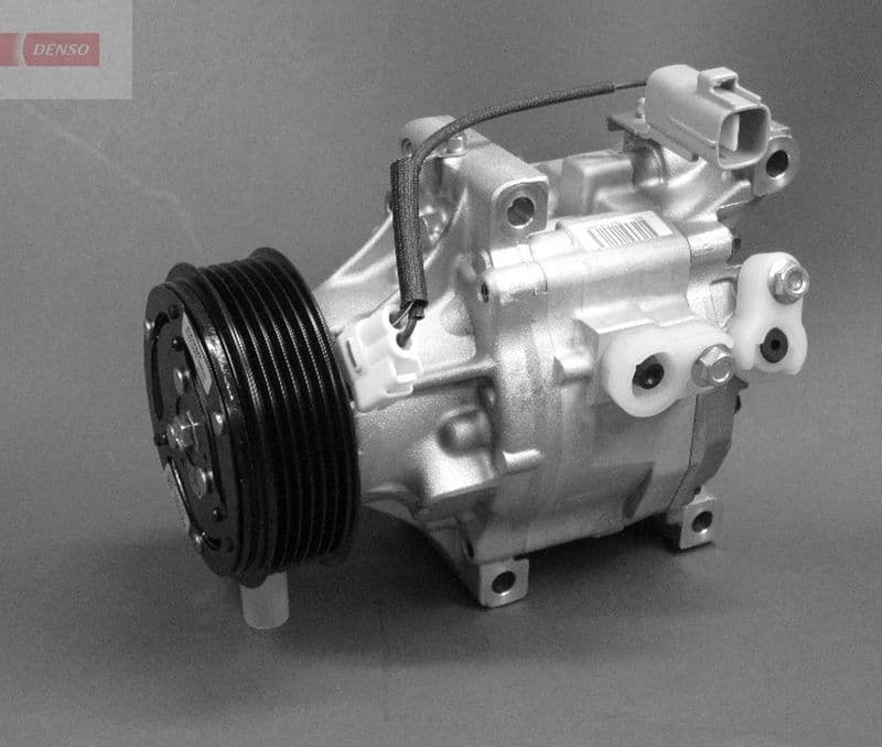 Airconditioning compressor past: TOYOTA COROLLA, COROLLA VERSO 1.4-2.0D 10.01-03.08