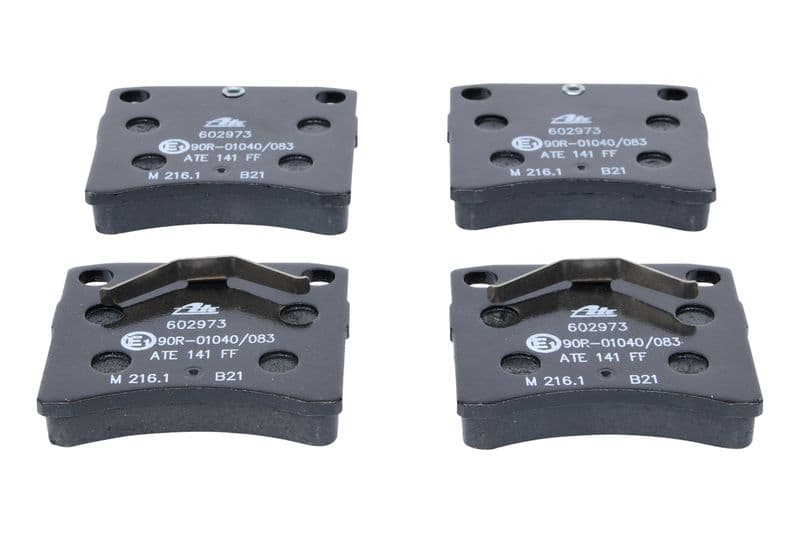 Remblokken set Voor , past: VW TRANSPORTER T4 1.9D-2.8 07.90-06.03