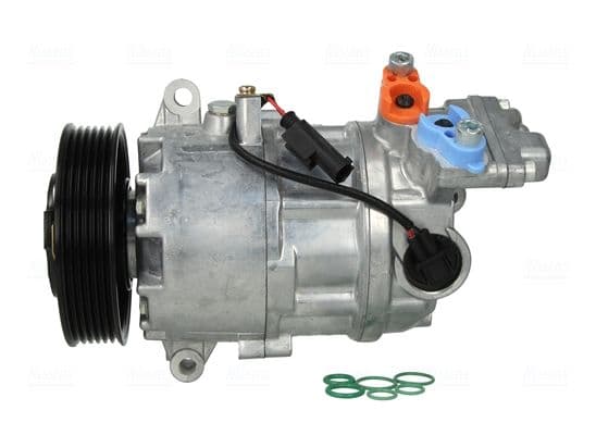 Airconditioning compressor past: BMW 1 (E81), 1 (E82), 1 (E87), 1 (E88), 3 (E90), 3 (E91), 3 (E92), 3 (E93), X1 (E84) 1.6/2.0 06.04-06.15