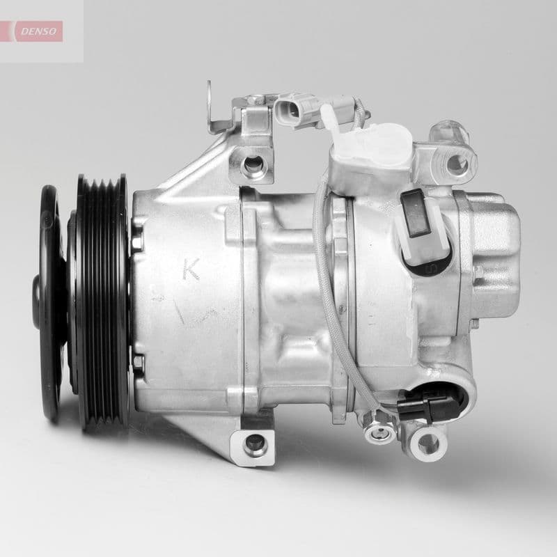 Airconditioning compressor (geen olieaftapplug) past: TOYOTA YARIS 1.3 01.05-12.12