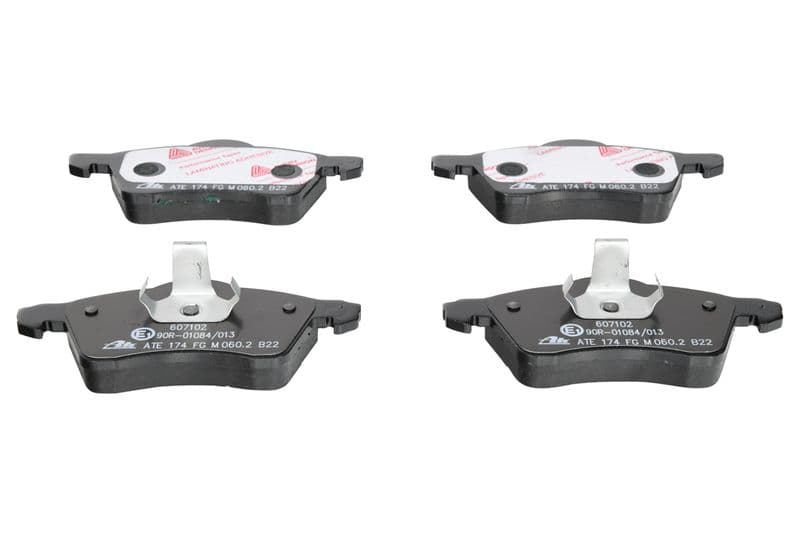 Remblokken set Voor , past: VW TRANSPORTER T4 1.9D-2.8 07.90-06.03