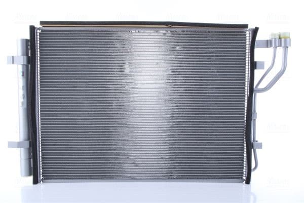 A/C condensator (met droger) past: HYUNDAI IX20 1.4-1.6LPG 11.10-07.19