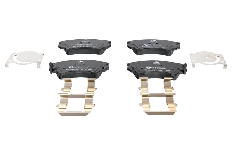 Remblokken set Voor (met extra's), past: CHEVROLET CAMARO, MALIBU  OPEL ASTRA J, ASTRA J GTC, CASCADA, INSIGNIA A, INSIGNIA A COUNTRY, ZAFIRA C  SAAB 9-5 1.3D-6.2 07.08-