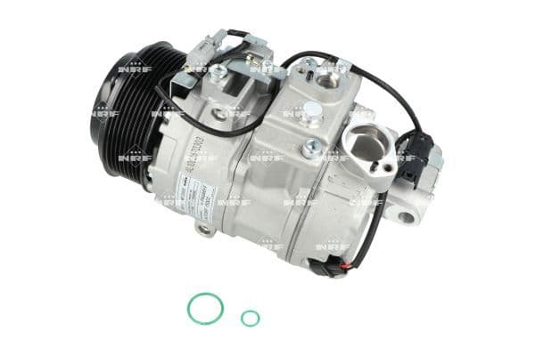 Airconditioning compressor past: BMW 1 (F20), 1 (F21), 3 (F30, F80), 3 (F31), 3 GRAN TURISMO (F34), 4 (F32, F82), 4 (F33, F83), 4 GRAN COUPE (F36), 5 (F10), 5 (F11) 2.0/3.0/3.0D 01.08-06.20