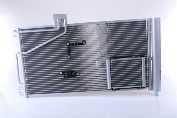 A/C condensator (met droger, (EN) additional fitting elements) past: MERCEDES C (CL203), C T-MODEL (S203), C (W203), CLK (C209) 2.2D/2.7D/3.0D 05.00-05.09