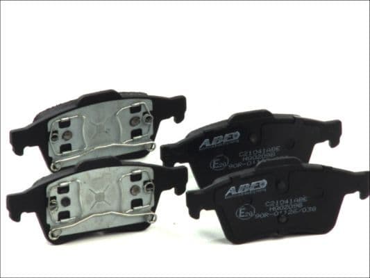 Remblokken set Achter , past: CADILLAC BLS  FORD TRANSIT CONNECT  NISSAN PRIMERA  OPEL SIGNUM  RENAULT LAGUNA II, MEGANE II, VEL SATIS  SAAB 9-3 1.6-3.5 09.00-