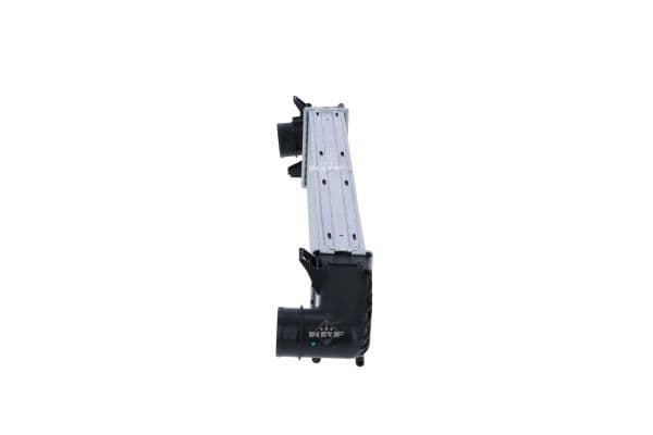Toevoerluchtkoeler past: VOLVO S80 II, V40, V70 III, XC60 I, XC70 II  FORD GALAXY II, GALAXY MK II, MONDEO IV, S-MAX  LAND ROVER DISCOVERY SPORT, FREELANDER 2, RANGE ROVER EVOQUE 2.0-3.0 03.06-