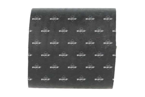 Intercooler slang (midden/Voor, zwart) past: AUDI A4 B5, A4 B6, A4 B7, A6 C4, A6 C5, A8 D2, ALLROAD C5, CABRIOLET B3  FORD GALAXY I  SEAT ALHAMBRA, CORDOBA, CORDOBA VARIO 1.4-2.5D 08.93-12.16