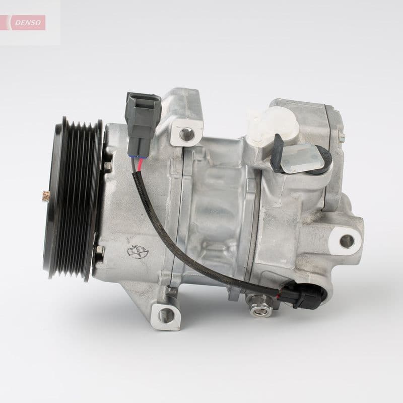 Airconditioning compressor (geen olieaftapplug) past: MITSUBISHI COLT, COLT CZC VI, COLT VI  SMART FORFOUR, ROADSTER 0.7-1.5D 04.03-06.12