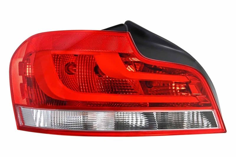 Achterlicht Links (H21W/P21W/W16W, kleur van het glas red/wit, anti-fog licht, achteruitrijlicht) past: BMW 1 E82, E88 Beker / Cabriolet 03.07-12.13
