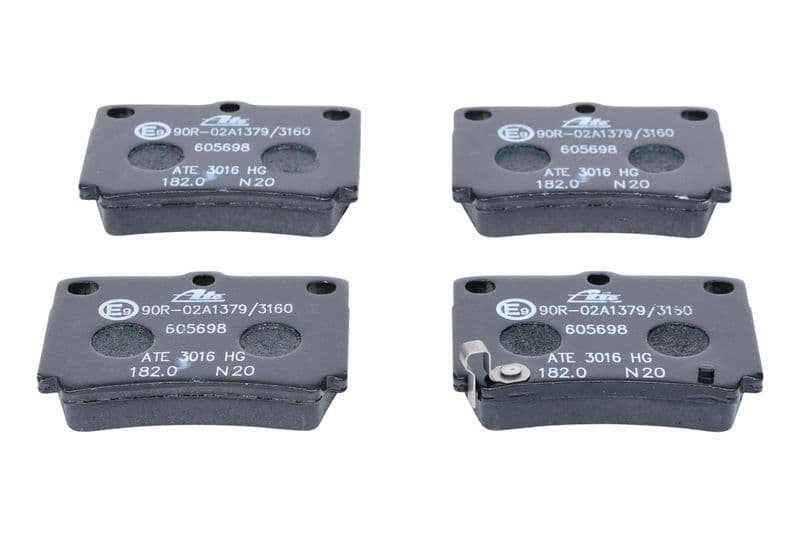 Remblokken set Achter , past: MITSUBISHI PAJERO SPORT I, PAJERO SPORT II, PAJERO SPORT III 2.4D-3.0 09.96-