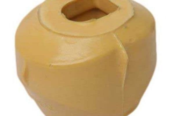 Rubberlaars Buiten/Voor (fi: 31/101) (lengte136) past: AUDI A6 ALLROAD C8, A6 C8, A7, A8 D5, E-TRON, Q5, Q7, Q8, Q8 E-TRON  VW CALIFORNIA T5 CAMPER, CALIFORNIA T6 CAMPER 2.0-Electric 09.09-