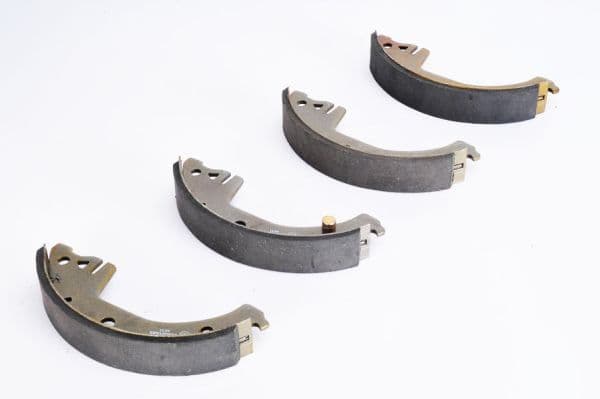 Remschoen past: SEAT IBIZA IV, IBIZA IV SC  SKODA E-CITIGO, FABIA I, FABIA II, FABIA II PRAKTIK, FABIA III, FABIA III PRAKTIK, FABIA IV, FAVORIT, FAVORIT FORMAN, FELICIA CUBE 1.0-Electric 06.88-