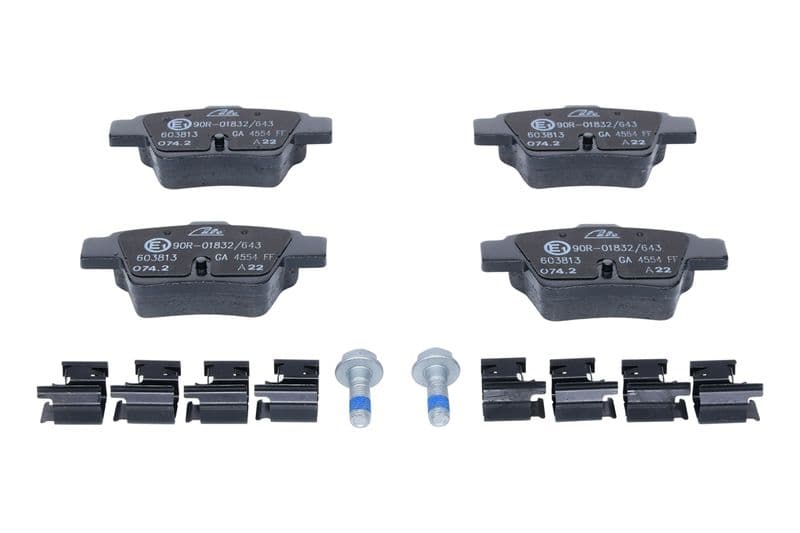 Remblokken set Achter (met extra's  met remklauw geleidingsbouten), past: CITROEN C4, C4 I  PEUGEOT 207, 307, 405 I 1.4-2.0D 07.88-01.15