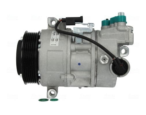 Airconditioning compressor past: BMW 1 (E87), 3 (E90), 3 (E91) 2.0D 06.04-06.12