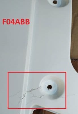 Bumper (Voor, met roosters, Wit) past: RVI PREMIUM 2 10.05-