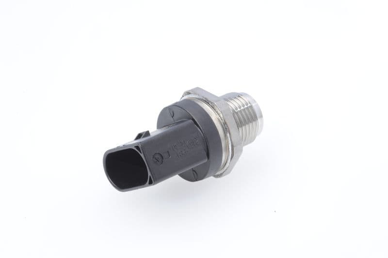 Brandstofdruksensor past: MERCEDES C (CL203), C T-MODEL (S202), C T-MODEL (S203), C (W202), C (W203), E T-MODEL (S210), E (VF210), E (W210), E (W211), G (W461), G (W463) 10.7D-4.0D 09.97-